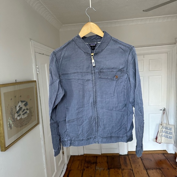 Patagonia blue lightweight workwear jacket - size small - Picture 1 of 4